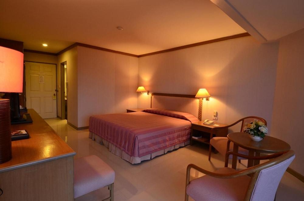 Khanom Golden Beach Hotel Exterior foto
