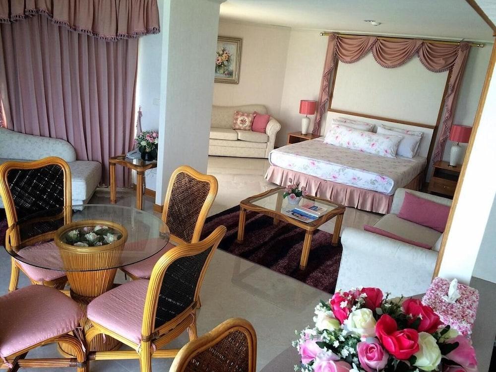 Khanom Golden Beach Hotel Exterior foto