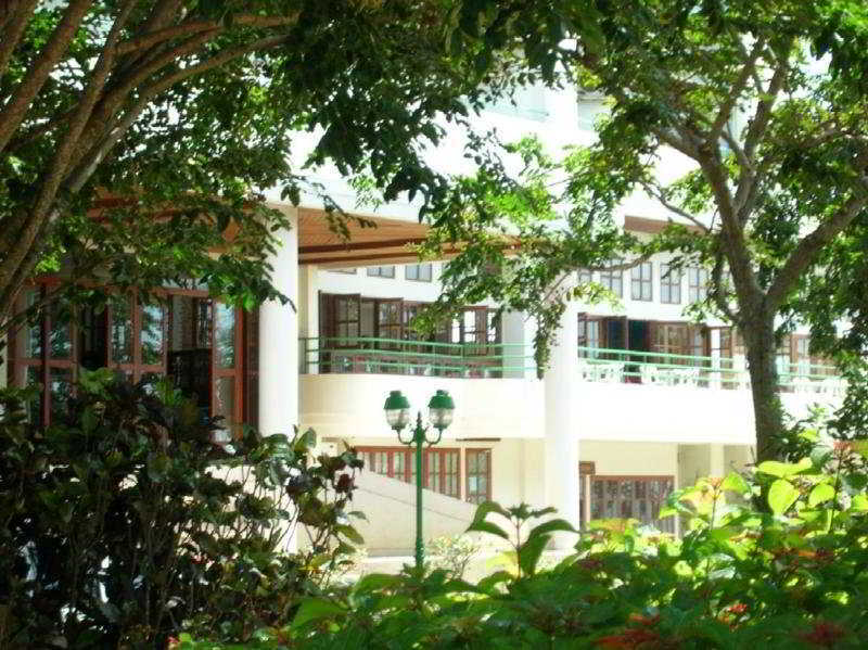 Khanom Golden Beach Hotel Exterior foto
